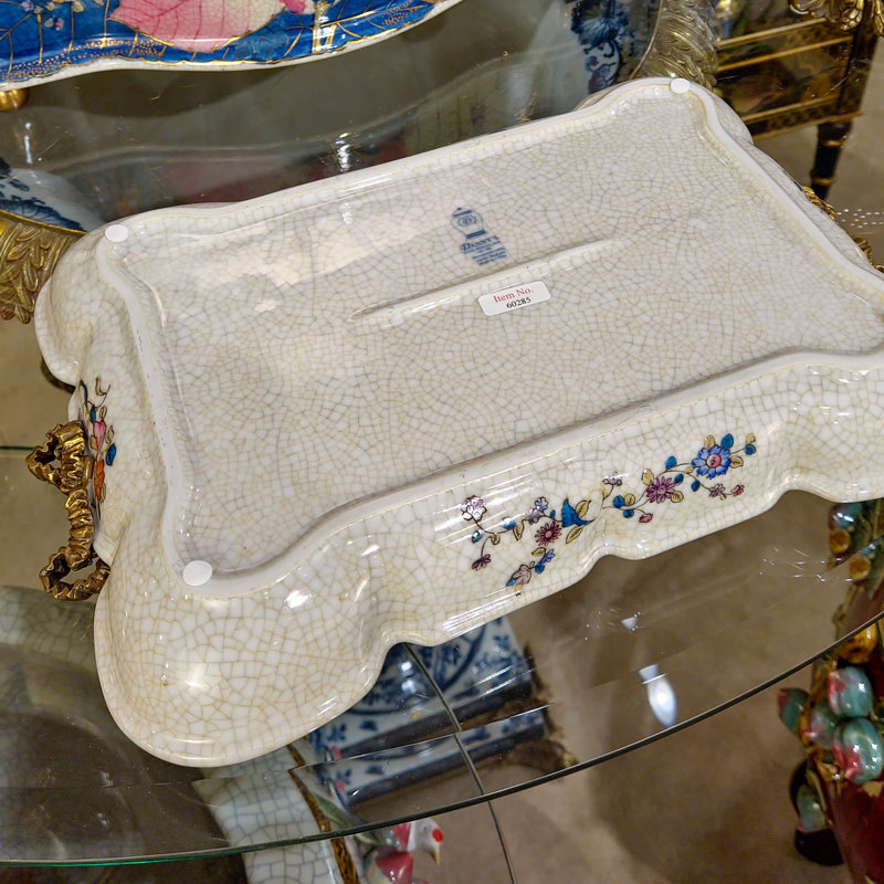 Tobacco Leaf Decorative Plate
