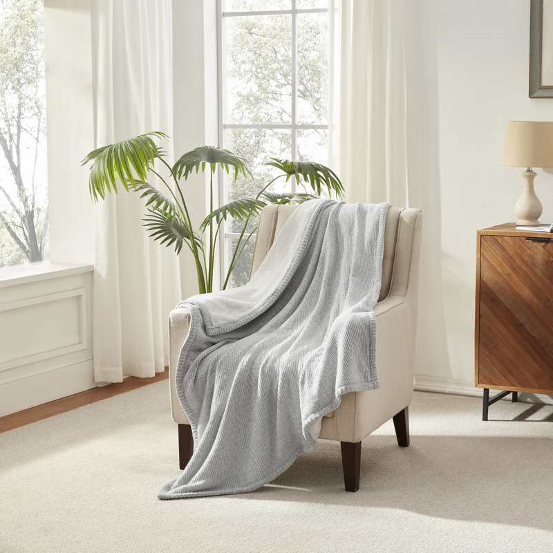 Chenille To Fur Throw 50x60" Gray