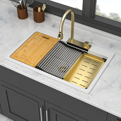 Évier de cuisine 33 x 22 po en composite avec station de travail en quartz avec robinet cascade et collections d'accessoires assortis