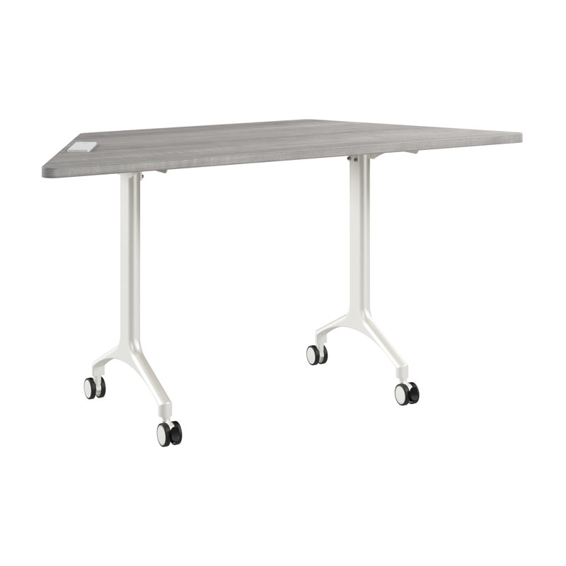 Table de formation modulaire trapézoïdale Bush Business Furniture Synergy, H 29,62 po x L 57,81 po x l 25,44 po, Gris platine