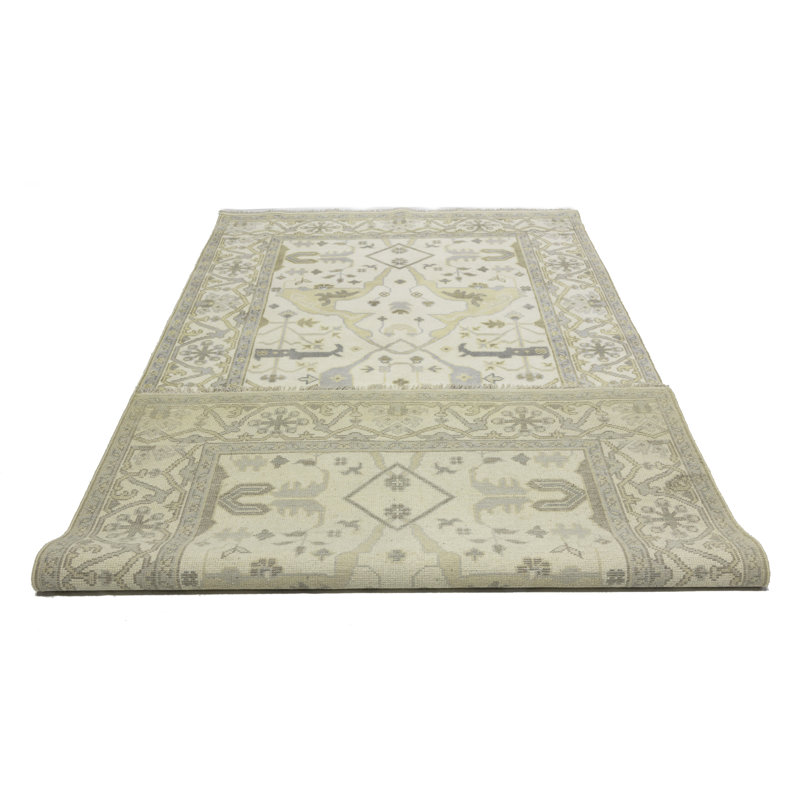 Tapis en laine , Rectangle 6 pi 1 po x 11 pi 8 po