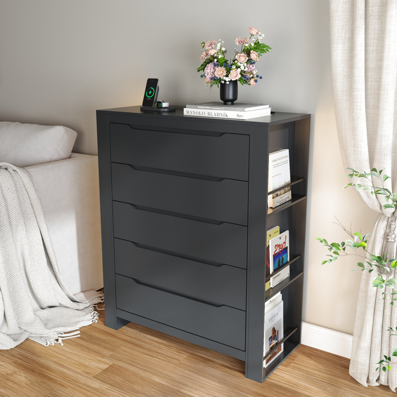  Commode à 5 tiroirs pour chambre à coucher, commode moderne de 44 po de hauteur avec station de charge et lumières DEL, commode verticale avec 2 supports de rangement latéraux, armoire de rangement pour le salon, blanc