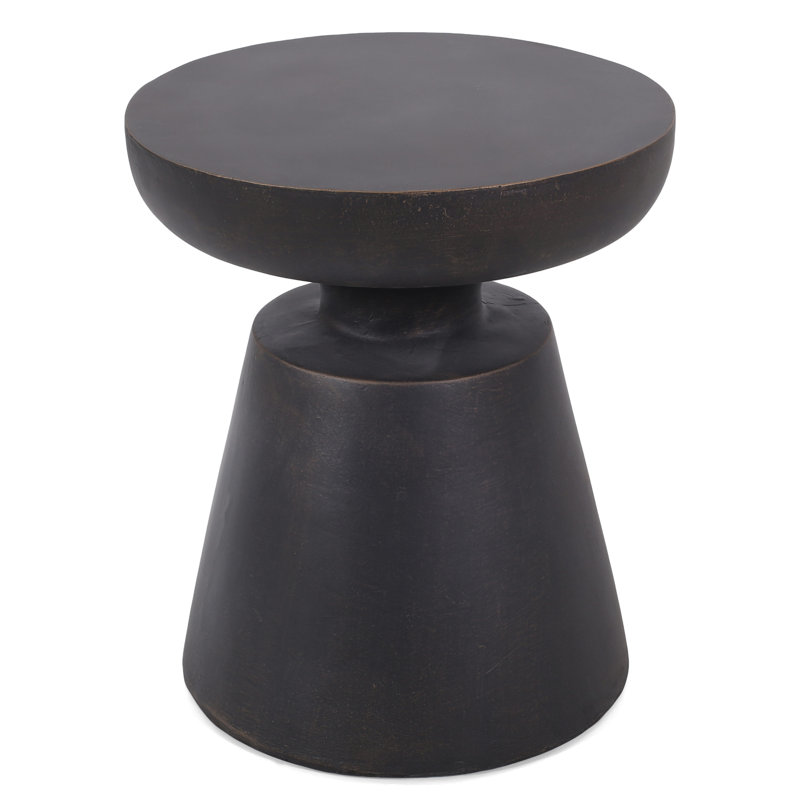 Table d'appoint de jardin légère en béton, conception moderne avec accent de cuivre, aucune table d'assemblage requise