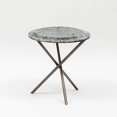 Table de bout à piédestal