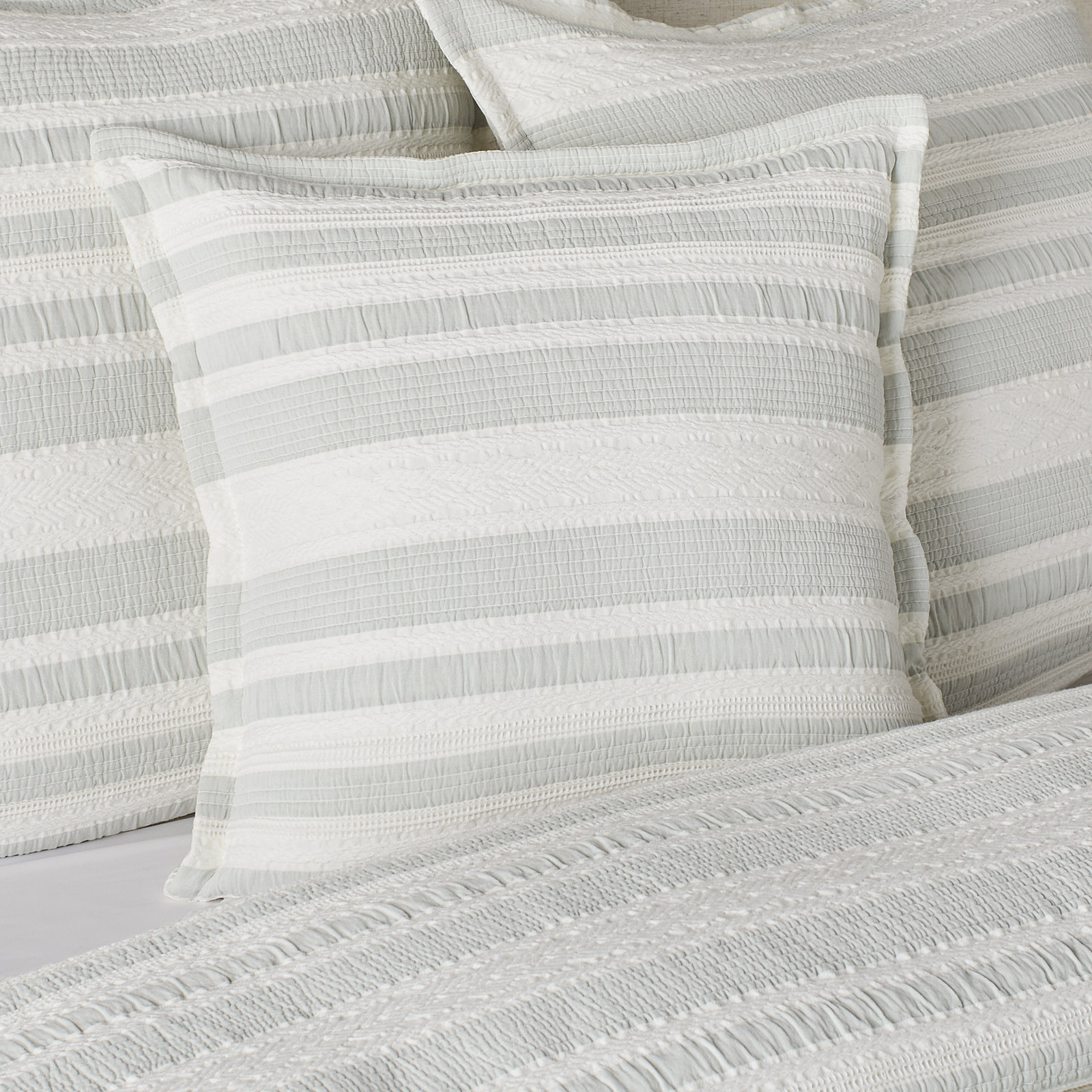 Cambria Cotton Coverlet Set, King Coverlet / Bedspread