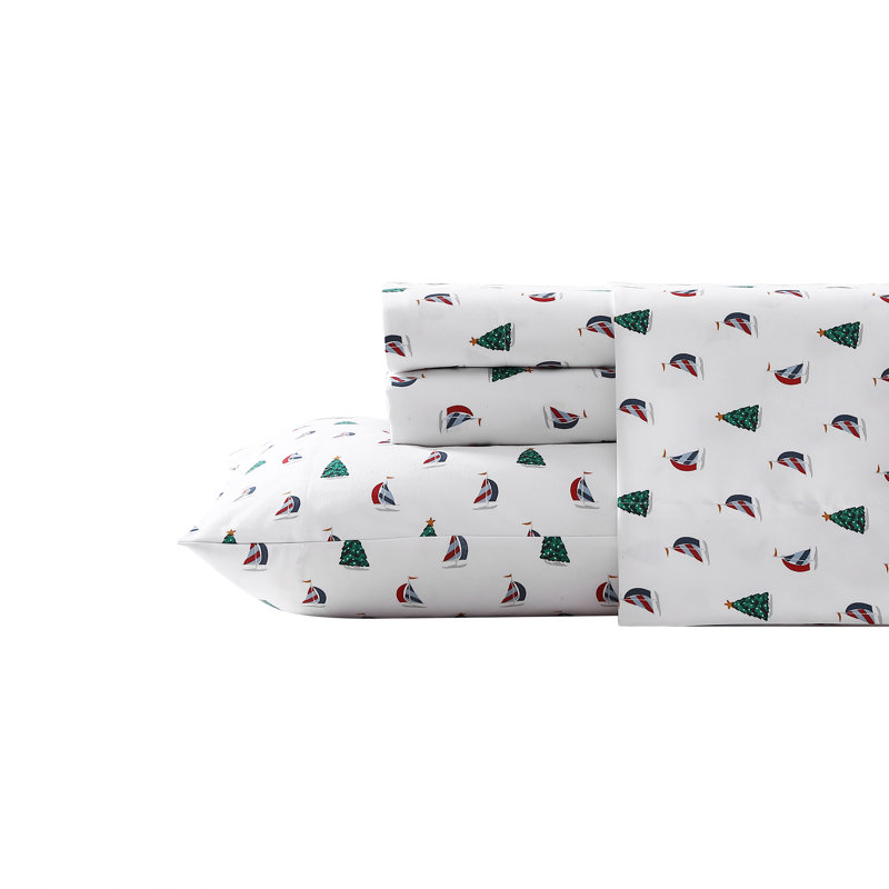 Snow White Twin Flannel Sheet Set with Graphic Detail
