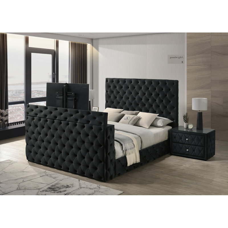 Ensemble de table de chevet luxueux très grand lit très capitonné avec pied de lit en velours noir