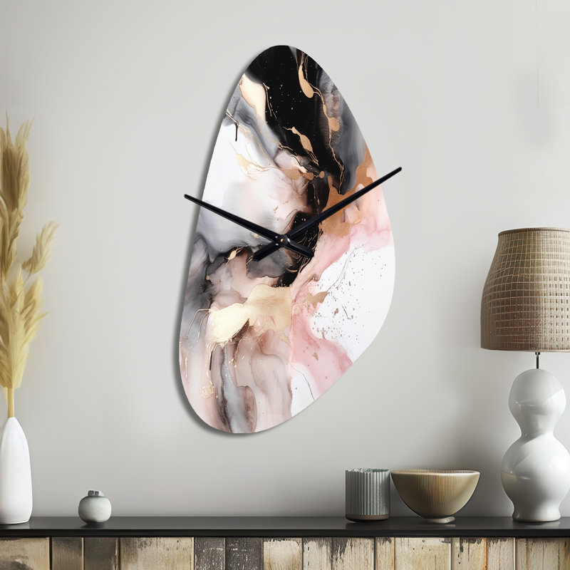 Grande horloge murale rose rose texturée Splash Marble I - forme unique, Grand