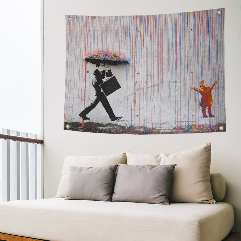 Tapisserie de l’homme en polyester à l’intérieur de la pluie petite fille, H 50 po x l 59 po x P 1 po