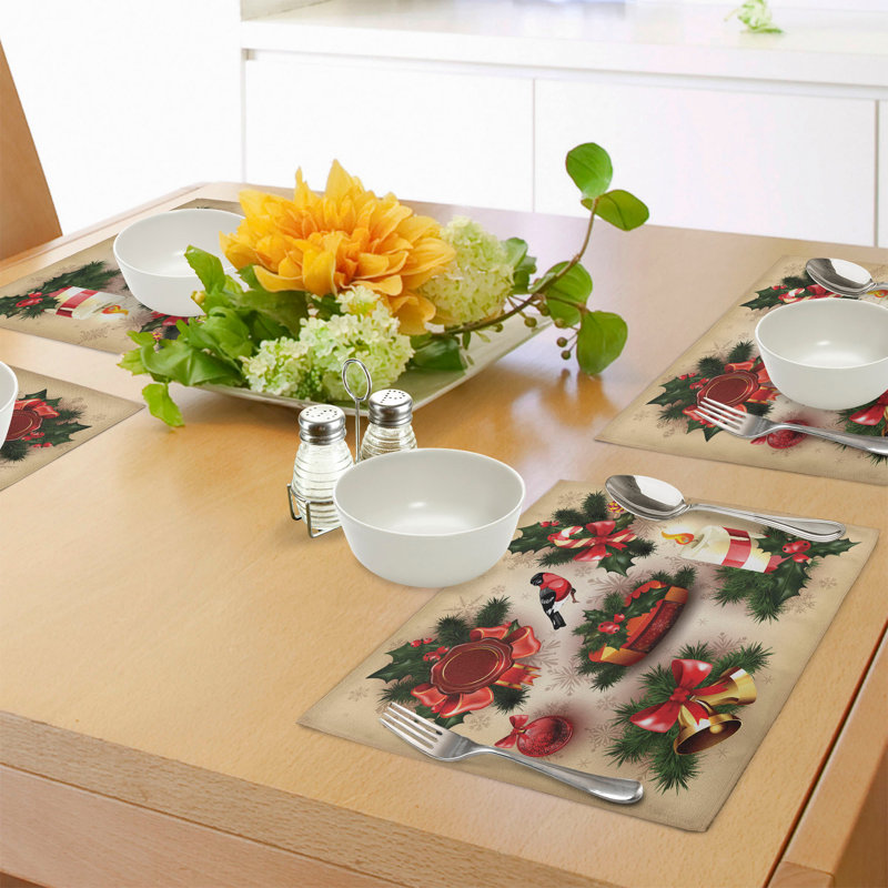 Ensemble de 8 tapis décoratifs de Noël East Urban Home, 8 pièces, multicolore