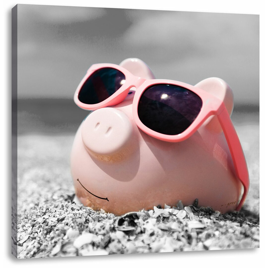 Leinwandbild Cooles Sparschwein mit Sonnenbrille am Strand