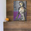 Red Barrel Studio® «Girl in the Media» par Erin Ashley, art mural en métal-821516744