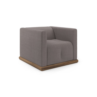 Chaise Bradley