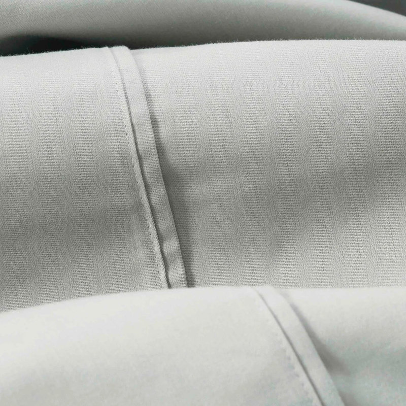 Ensemble de draps en satin de coton uni 700 fils Blue Nile Mills, poches profondes, Grand lit, Gris clair