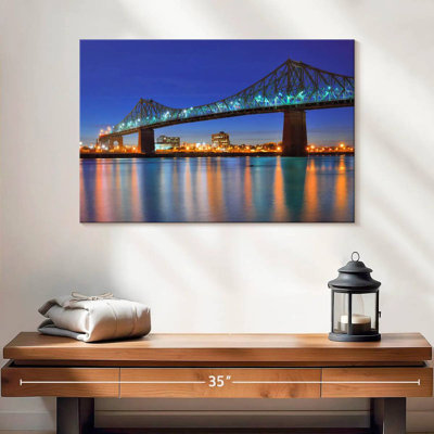 Lilie Jacques Cartier Bridge