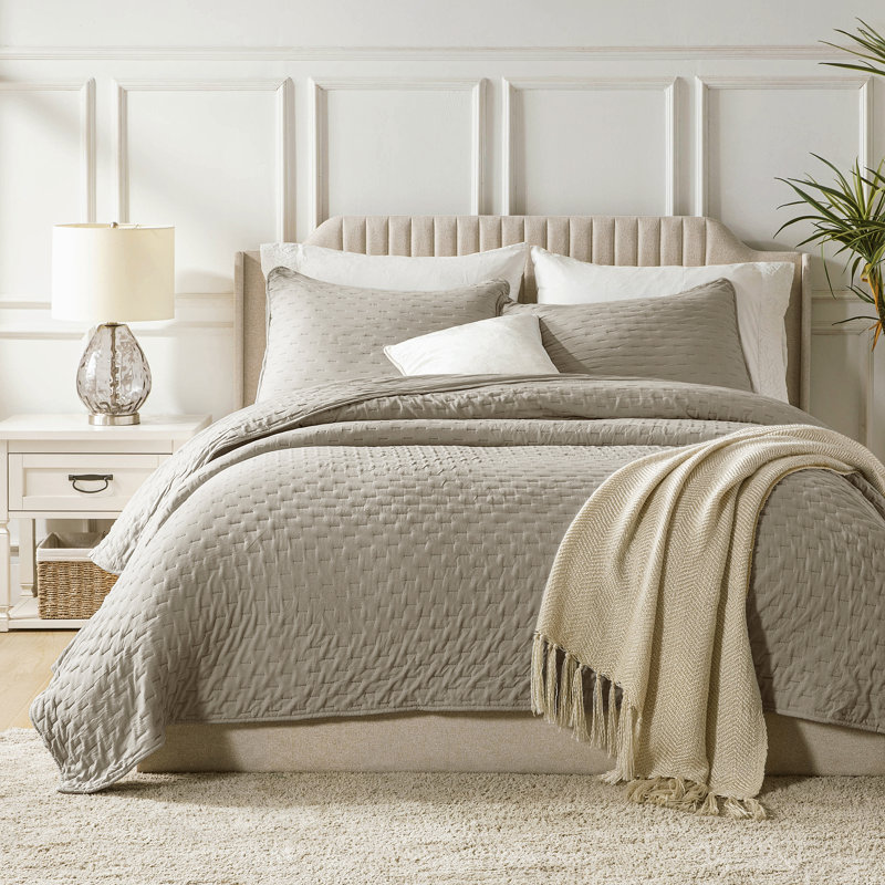 Polyester Quilt Set, King Quilt + 2 Pillowcases, Taupe