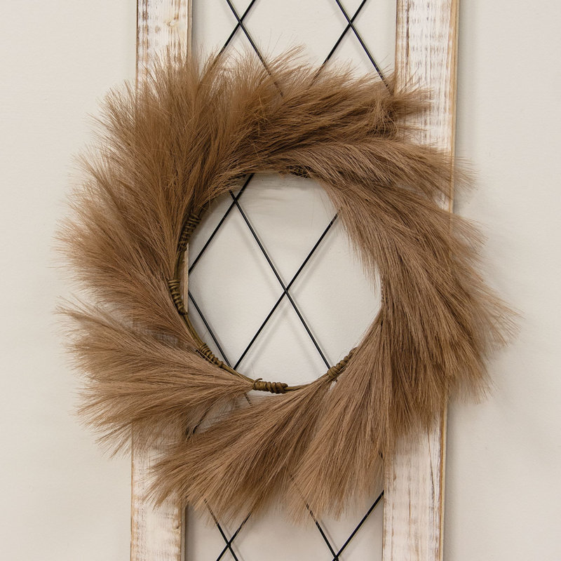 Faux Grass 24'' Wreath