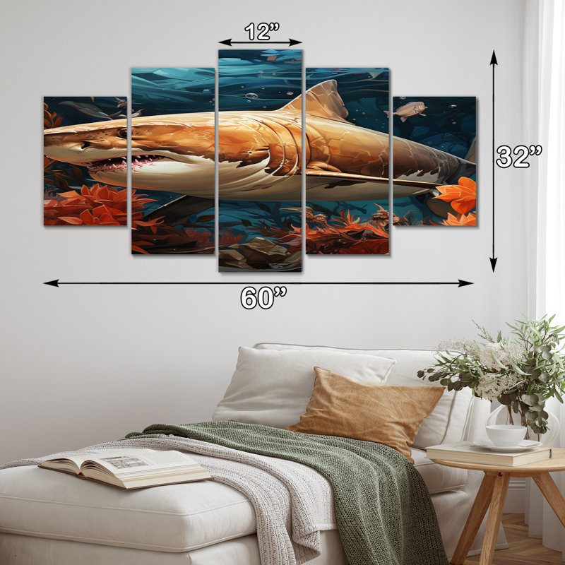 Requin gris et orange sous l'eau - 5 animaux