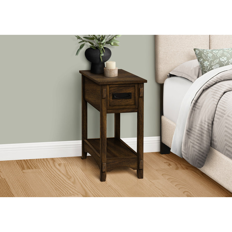 Table de chevet transitionnelle, 2 niveaux, placage brun, options de rangement, 22,38 po L 11,83 po x H 24,29 po, noyer, table d'appoint à niveaux, finition en placage, option d'économie d'espace, po