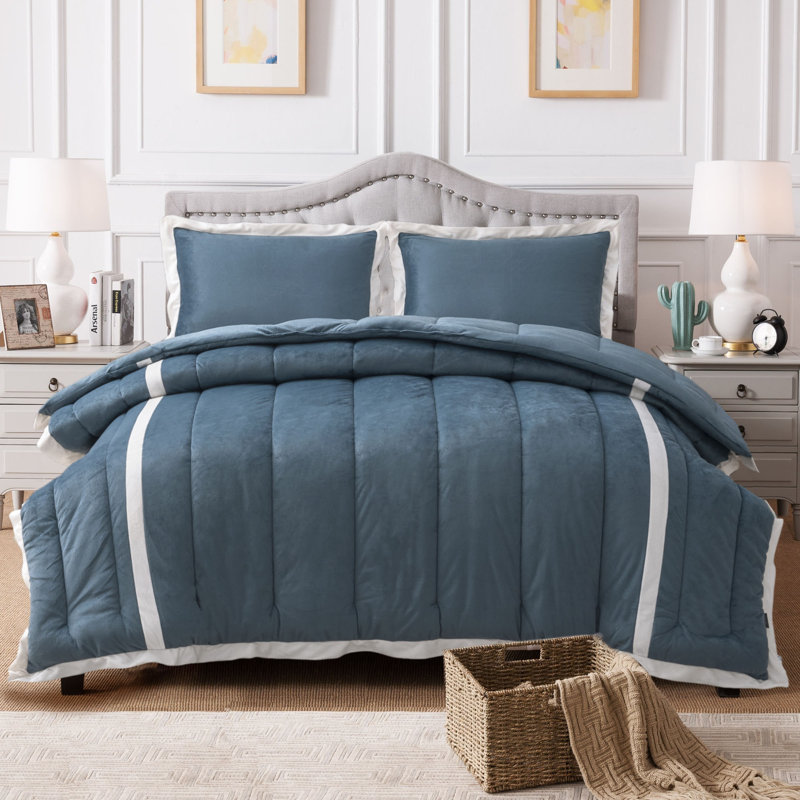 Polyester Channel Comforter, Green, Queen Comforter