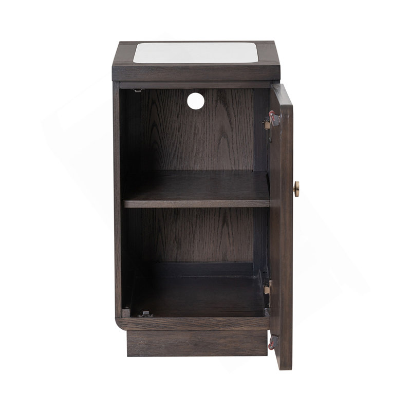 Table d'appoint 1 pièce de style transitionnel avec dessus en pierre de quartz, poignée dorée et port USB, salon noyer foncé