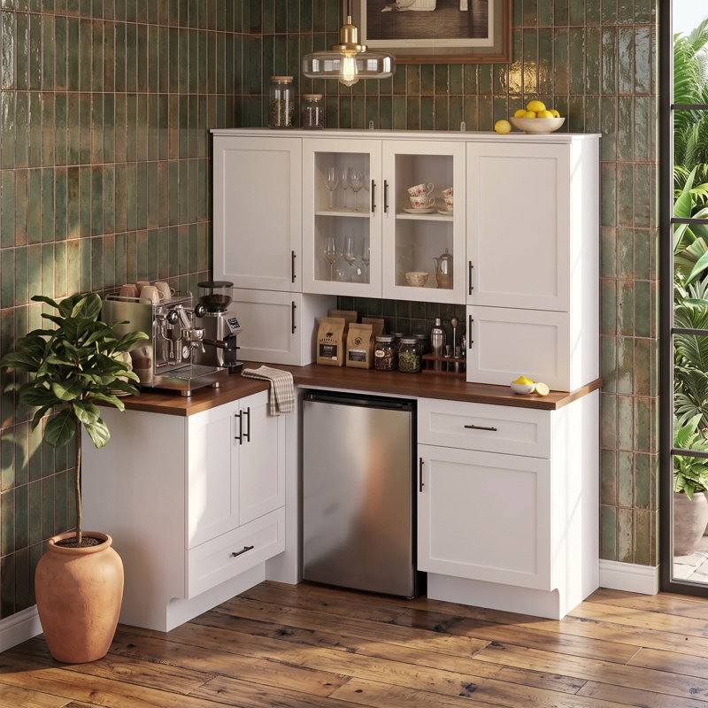 Buffet d'angle en L de 182 cm (71,7 po) de largeur, avec portes vitrées, 2 tiroirs et emplacement pour mini-réfrigérateur, blanc