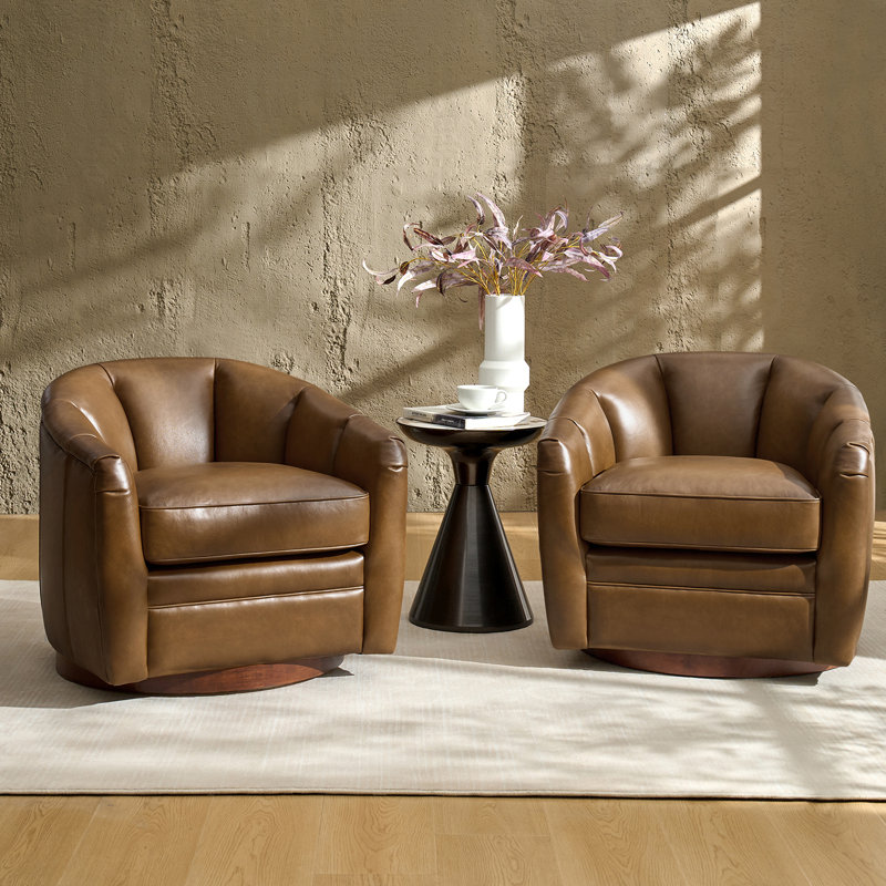 Ensemble de 2 fauteuils pivotants en cuir 29,25 po Guarracino avec base en bois massif, Chameau