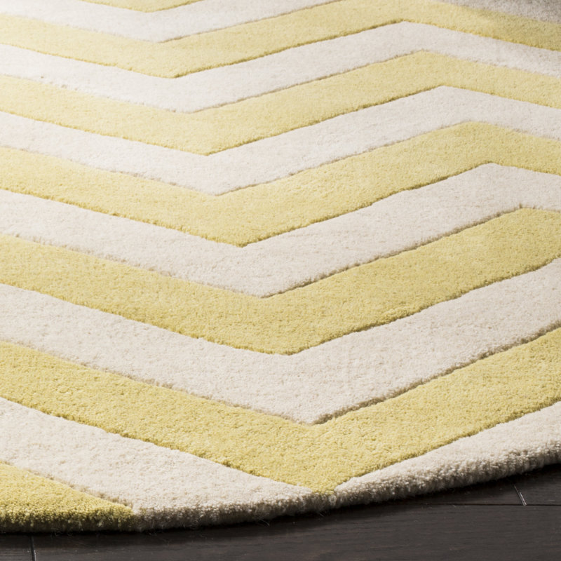 Saunderstown Chevron Wool Hand Woven Area Rug, Rectangle 61 x 91 cm