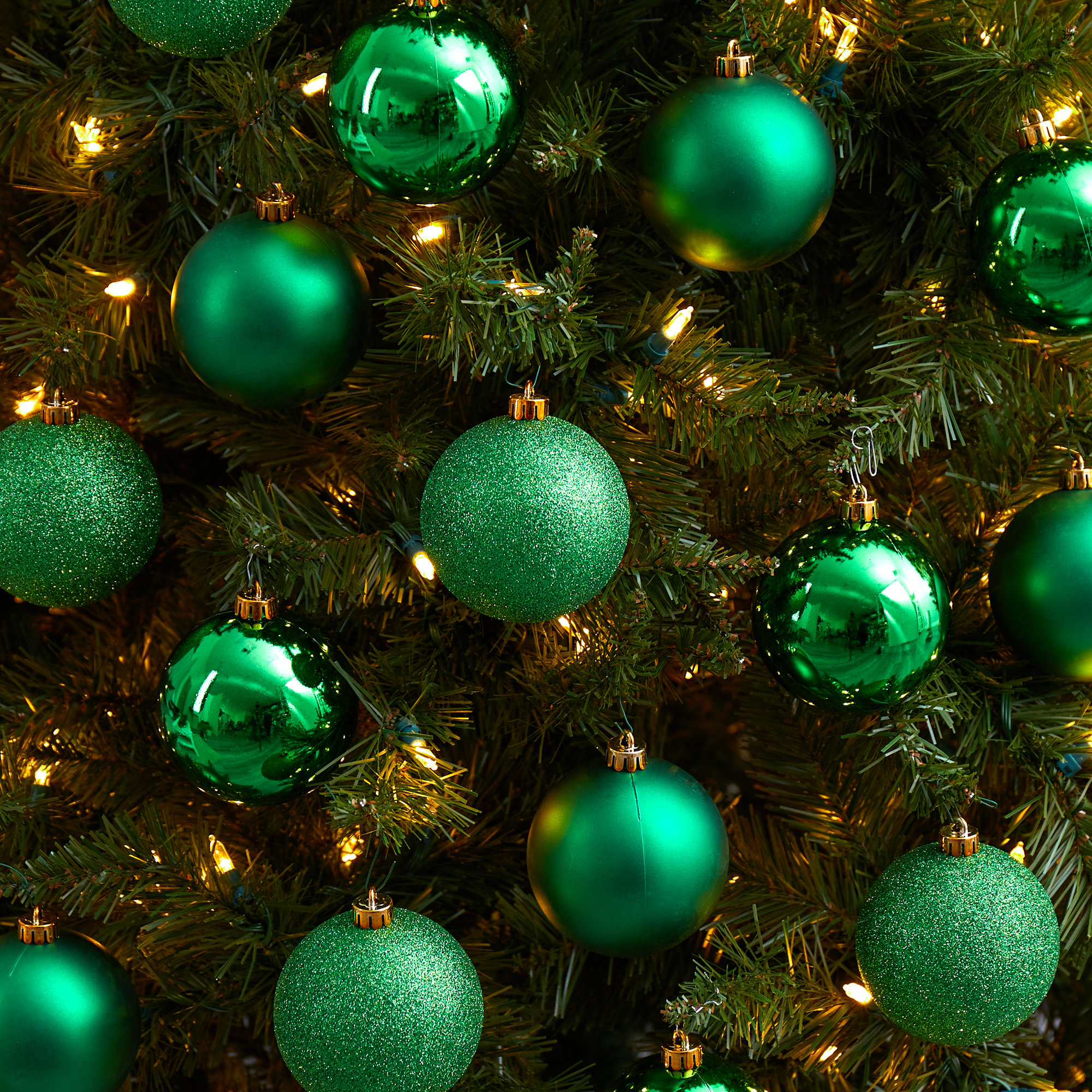 Ball Ornament (Set of 20), Green