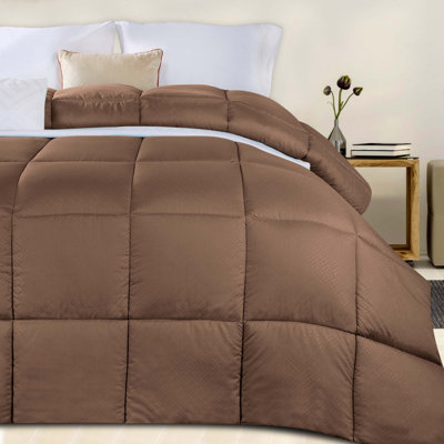 Superior Basketweave Striped Microfiber All-Season Reversible Down Alternative Comforter 