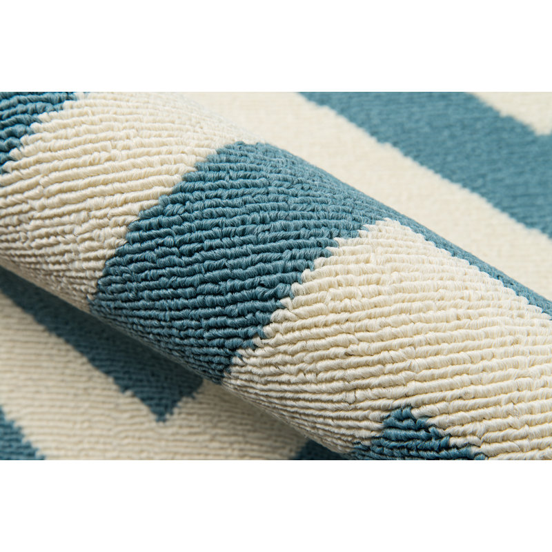 Tapis intérieur / extérieur bleu / crème Irita, Rectangle 5 pi 3 po x 7 pi 6 po