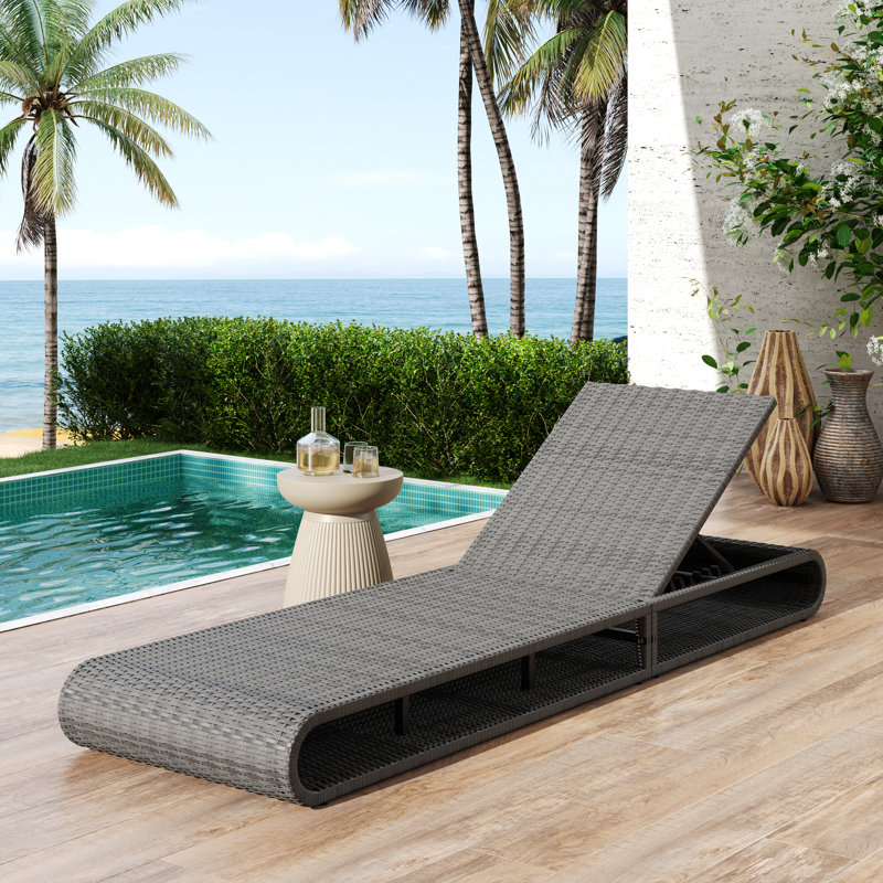 Chaise longue réglable en rotin PE Shmuel