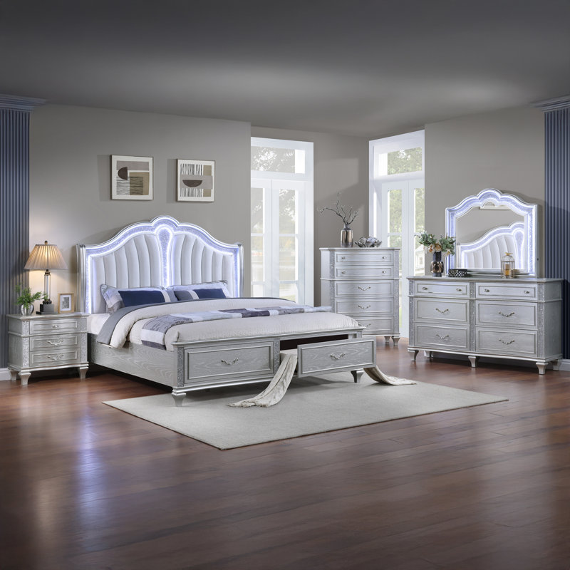 Contemporary Style 5-Drawer Chest made with wood in Silver