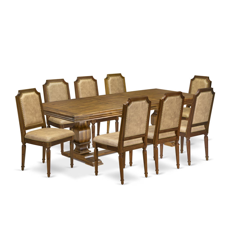 L'ensemble de table de cuisine 9 pièces se compose d'une table de salle à manger et de 8 chaises de salle à manger en cuir de polyuréthane beige avec une finition noyer antique à haut dossier