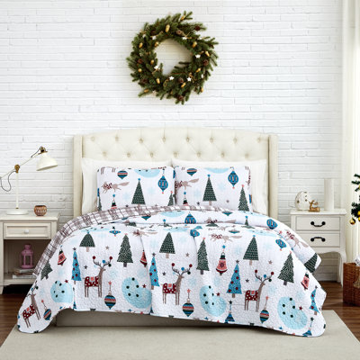 Winter Wonderland Blue/White Microfiber Reversible Quilt Set