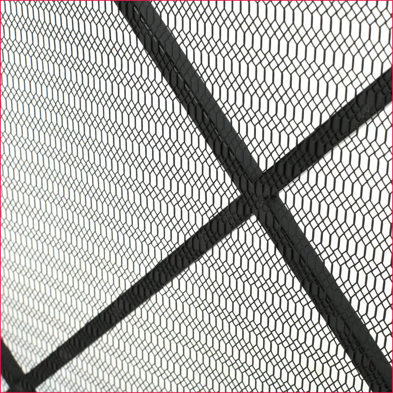 Pare-étincelles | Fer à panneau simple avec maille fine | Conception de diamant minimaliste | Noir