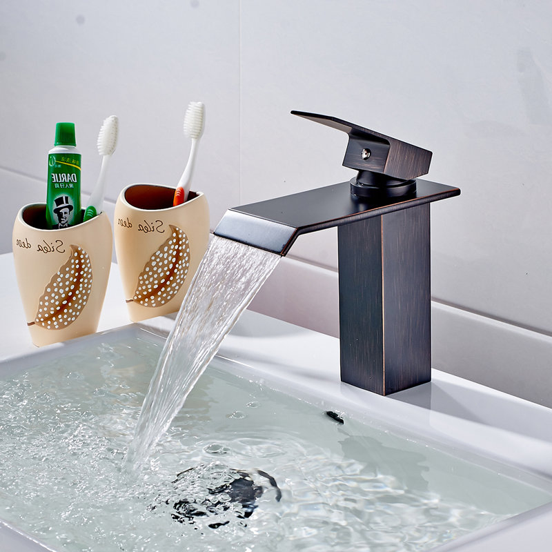 Single-handle Bathroom Faucet