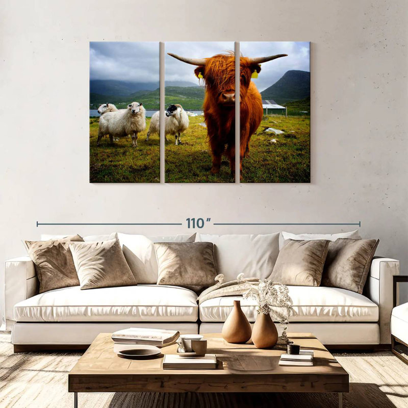 Highland Cow and Friends, H 48 po x l 74 po