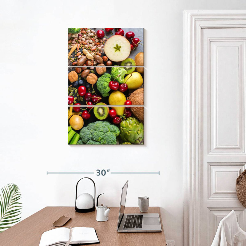 Yarlin Nutrition, 32" H x 20" W