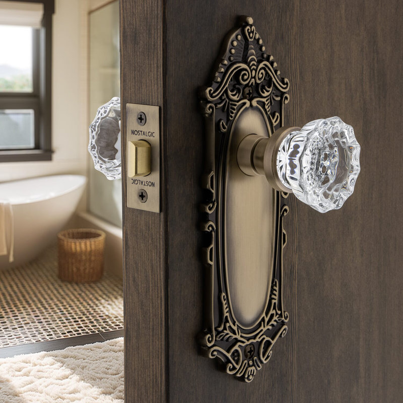Victorian Plate with Crystal Door Knob, 2-3/4", Antique Brass