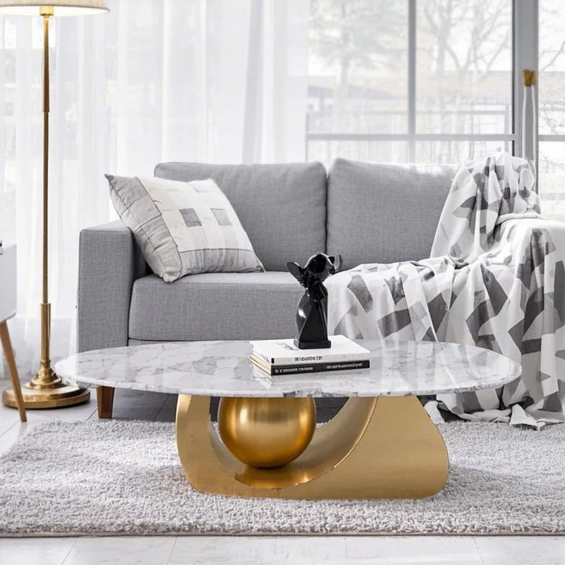 Table basse ovale en marbre blanc 47 po Designer, Doré