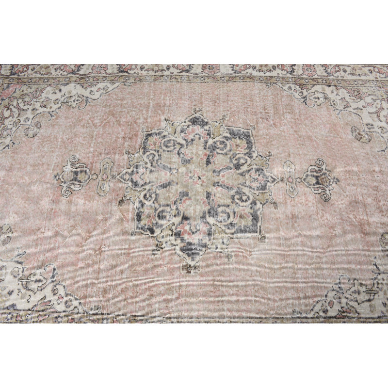 Classic Wool Patchwork Rug, 65x106,3 Inch Pink Rug