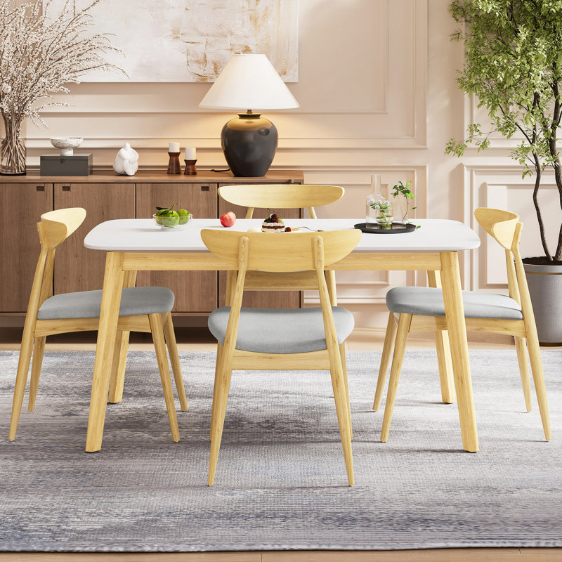 Ensemble de salle à manger 5 pièces, 1 table + 4 chaises, structure en bois d'hévéa, chaises ergonomiques et table en faux bois