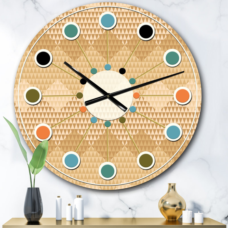 Horloge murale beige rétro triangulaire - Mid-Century, Surdimensionné