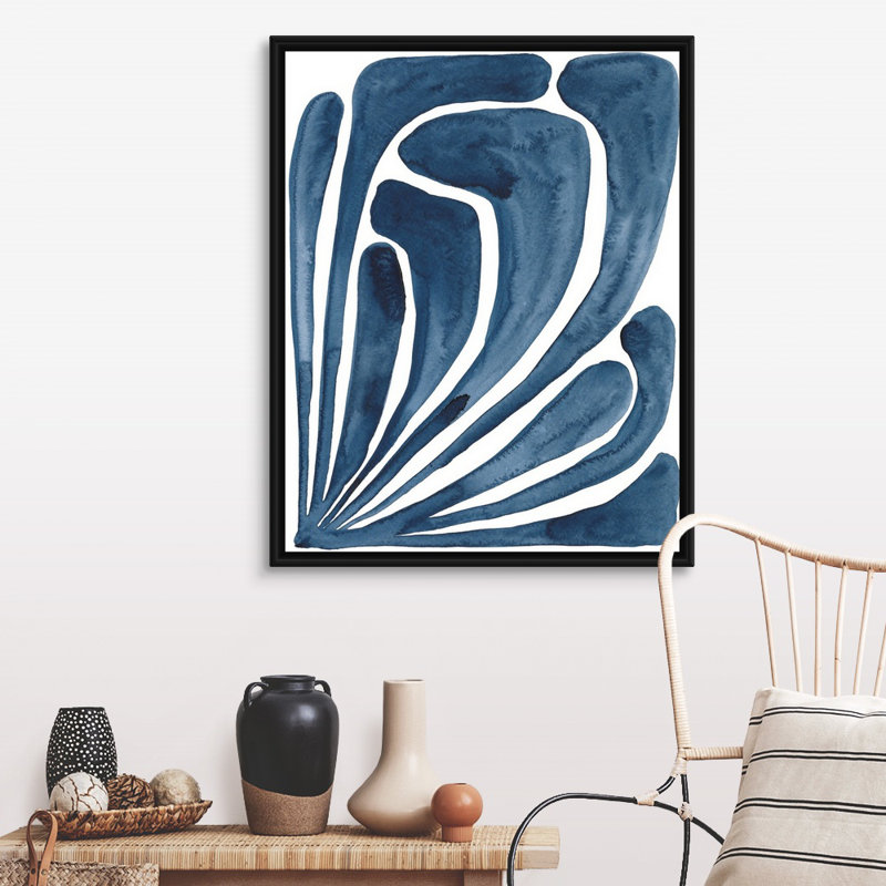 «Blue Stylized Leaf II», art mural sur toile, Toile avec cadre noir, H 42 po x l 34 po