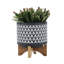 Jardinière en céramique exquise sur un support en bois, une décoration élégante et fonctionnelle pour la maison et le jardin