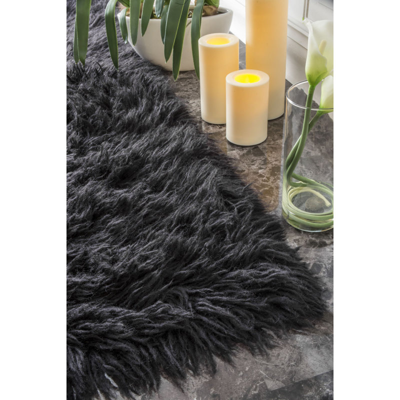 Indoor Rug, Runner 2'6" x 8'