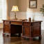 Grand rangement fonctionnel en bois-678320216