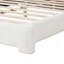 Grand lit tapissier-1013143903