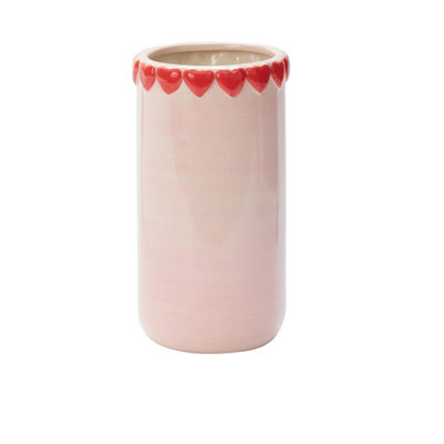 Guliana enveloppée dans un vase d'amour